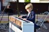 Szymon gra na keyboardzie